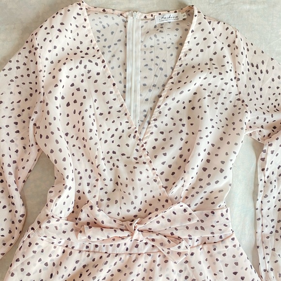 One piece / romper with bow - Picture 9 of 9